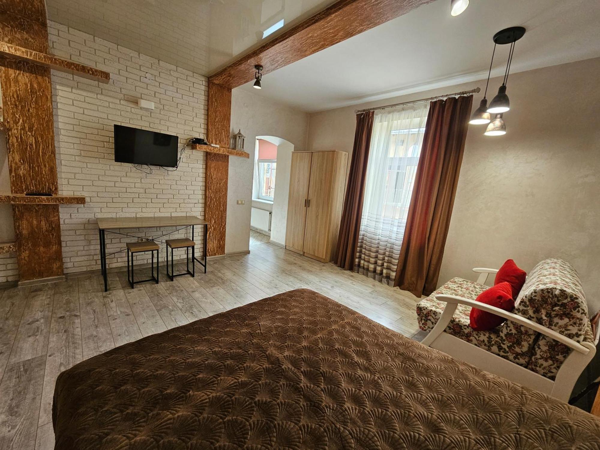 Apartment On Horodotska Street 利沃夫 外观 照片