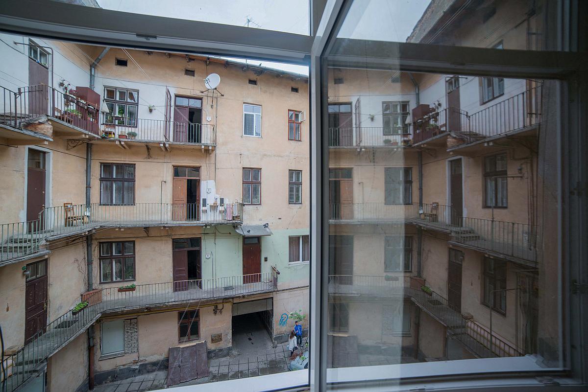 Apartment On Horodotska Street 利沃夫 外观 照片